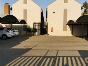 2 Bed Townhouse in Pretoria North