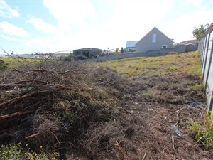 892 m² Land available in Kamma Creek