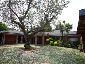 4 Bed House in Waterkloof