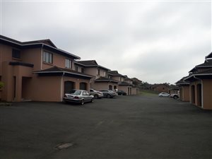 3 Bed Duplex in Arboretum