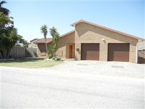 4 Bed House in Summerstrand
