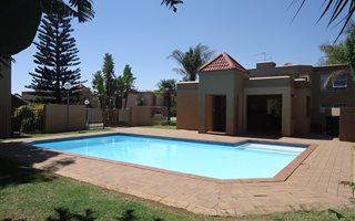 2 Bedroom Apartment in Allens Nek