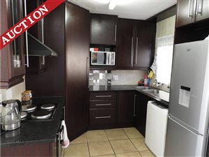 2 Bed Townhouse in The Reeds