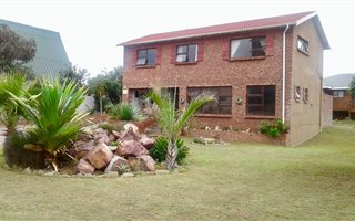 3 Bedroom House in Clarendon Marine