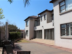 5 Bed House in Eldo Meadows