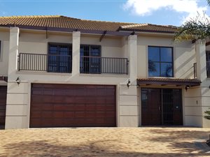 5 Bed House in Kleinbron Estate