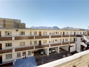 2 Bed Apartment in Paarl Central East