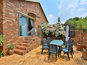 2 Bed Townhouse in Honeydew Ridge
