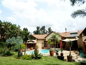 6 Bed House in President Park