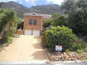 3 Bed House in Lakeside