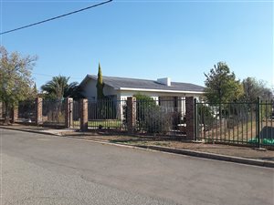 4 Bed House in Colesberg