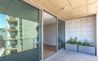 2 Bedroom Apartment in Waterfront