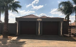 3 Bedroom House in Cosmo City