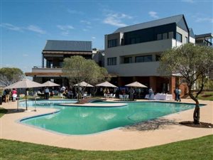 1 Bedroom Apartment in Steyn City