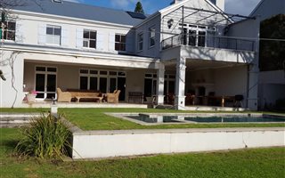 5 Bedroom House in Constantia Upper