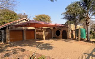 3 Bedroom House in Swartruggens