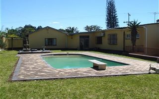 4.4 ha Farm with House in Margate