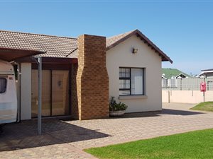 1 Bed Townhouse in Diaz Beach