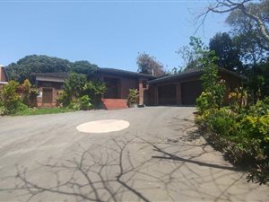4 Bedroom House in Umhlatuzana
