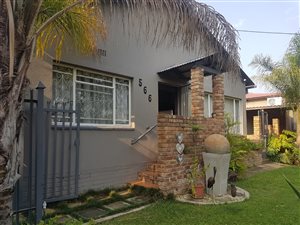 4 Bed House in Mountain View