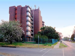 2 Bed Apartment in Rietfontein