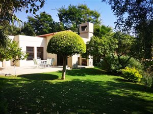 2 Bed Apartment in Waterkloof