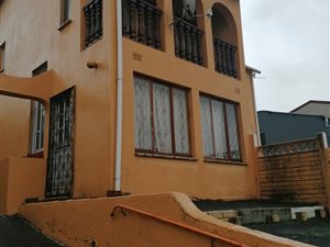 2.5 Bed House in Westcliff