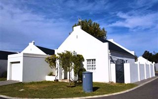 3 Bedroom House in Nuutgevonden
