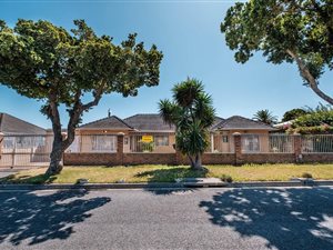 3 Bed House in Penlyn Estate