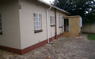 3 Bedroom House in Roodepoort North
