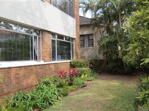 2.5 Bed Apartment in Bulwer