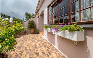 2 Bedroom House in Harfield Village