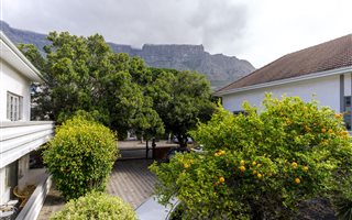 2 Bedroom Apartment in Vredehoek