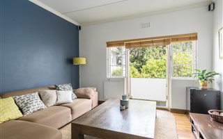 2 Bedroom Apartment in Vredehoek
