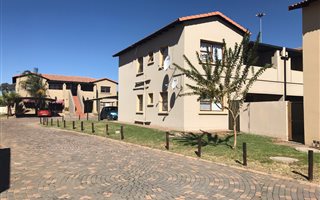 2 Bedroom Apartment in Waterval East