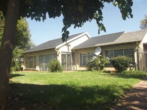3 Bed House in Golf Park