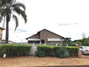 7 Bed House in Mobeni