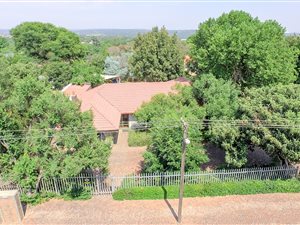 4 Bed House in Robindale