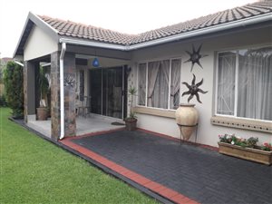 4 Bed House in Sonneveld