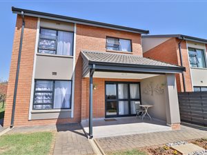3 Bed Townhouse in Derdepoort