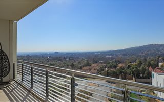 2 Bedroom Apartment in Bedford Gardens
