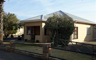 3 Bedroom House in Beaufort West