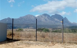 496 m² Land available in Nooitgedacht Estate