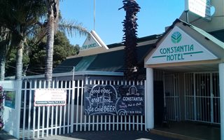 1200 m² Hotel in Primrose