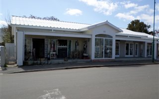 300 m² Commercial space in Stanford