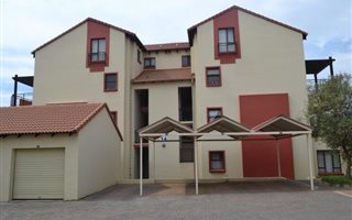 1 Bedroom Apartment in Hazeldean (Silverlakes Surroundings)