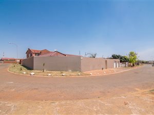 3 Bed House in Lenasia
