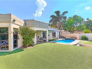 4 Bed House in Sunninghill