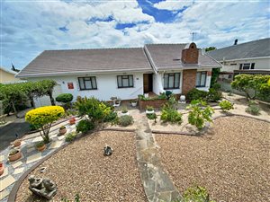 3 Bed House in Bellair