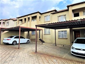 2 Bed Townhouse in Elspark